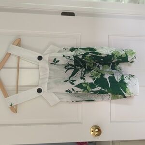 Summer tank with pockets